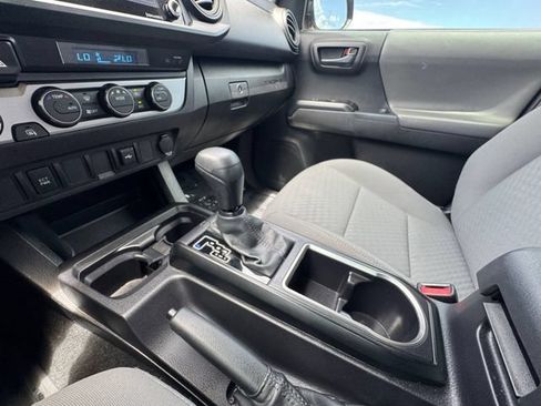 Used 2023 Toyota Tacoma SR AWD/4WD image 10