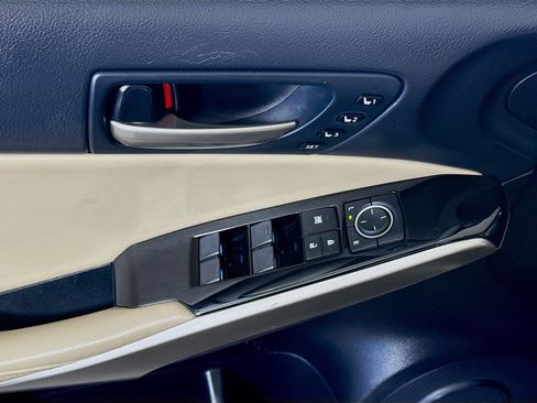 Used 2018 Lexus IS 300 w/ Comfort Package image 24