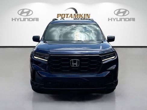 Used 2023 Honda Pilot Sport image 2