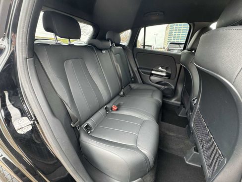 Used 2025 Mercedes-Benz GLA 250 image 18