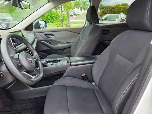 Used 2023 Nissan Rogue S FWD image 15