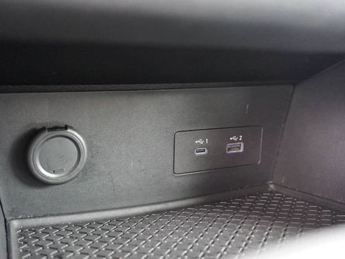 Used 2025 Nissan Pathfinder SV FWD image 30