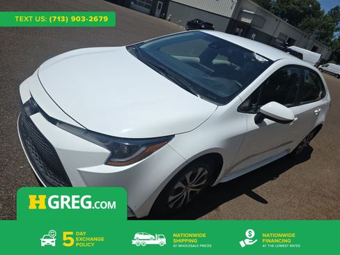 Used 2022 Toyota Corolla LE FWD image 1
