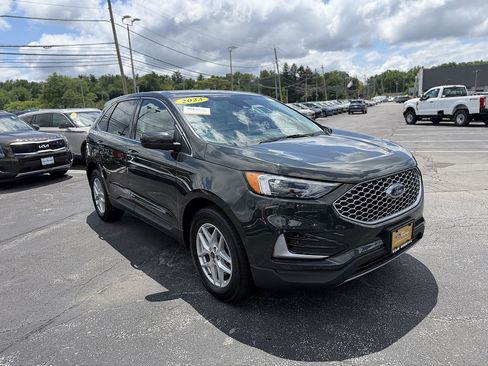 Certified 2023 Ford Edge SEL AWD/4WD image 9