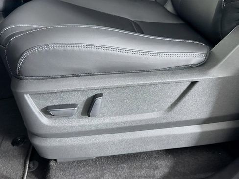 New 2026 Nissan Armada SV image 19