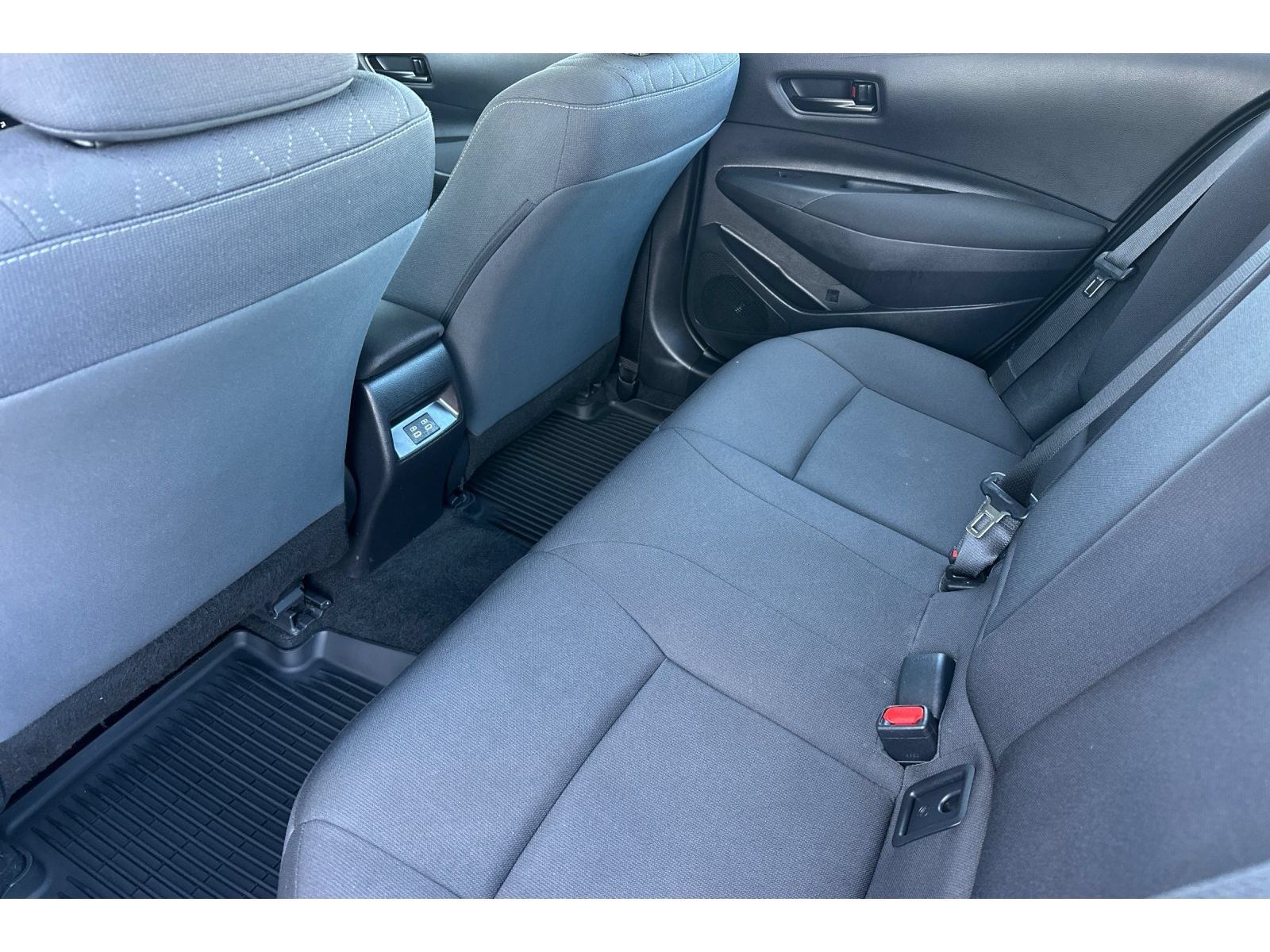 Certified 2025 Toyota Corolla LE FWD image 13