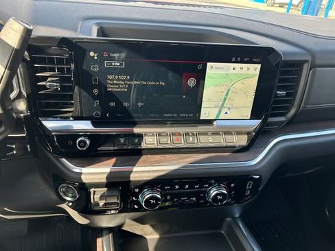 New 2026 GMC Sierra 2500 SLT w/ SLT Premium Package AWD/4WD image 20