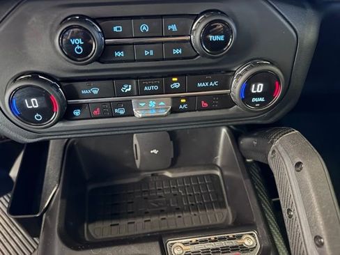 Certified 2024 Ford Bronco Raptor w/ Interior Carbon Fiber Pack 6 AWD/4WD image 21