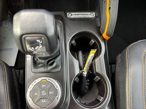 Used 2021 Ford Bronco Badlands image 20