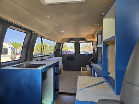 Used 2019 Chevrolet Express 3500 LT w/ LT Preferred Equipment Group RWD image 18