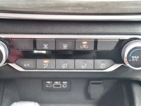 Used 2025 Nissan Altima 2.5 SV FWD image 26
