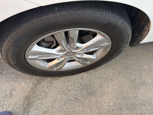 Used 2012 Hyundai Tucson GLS FWD image 7