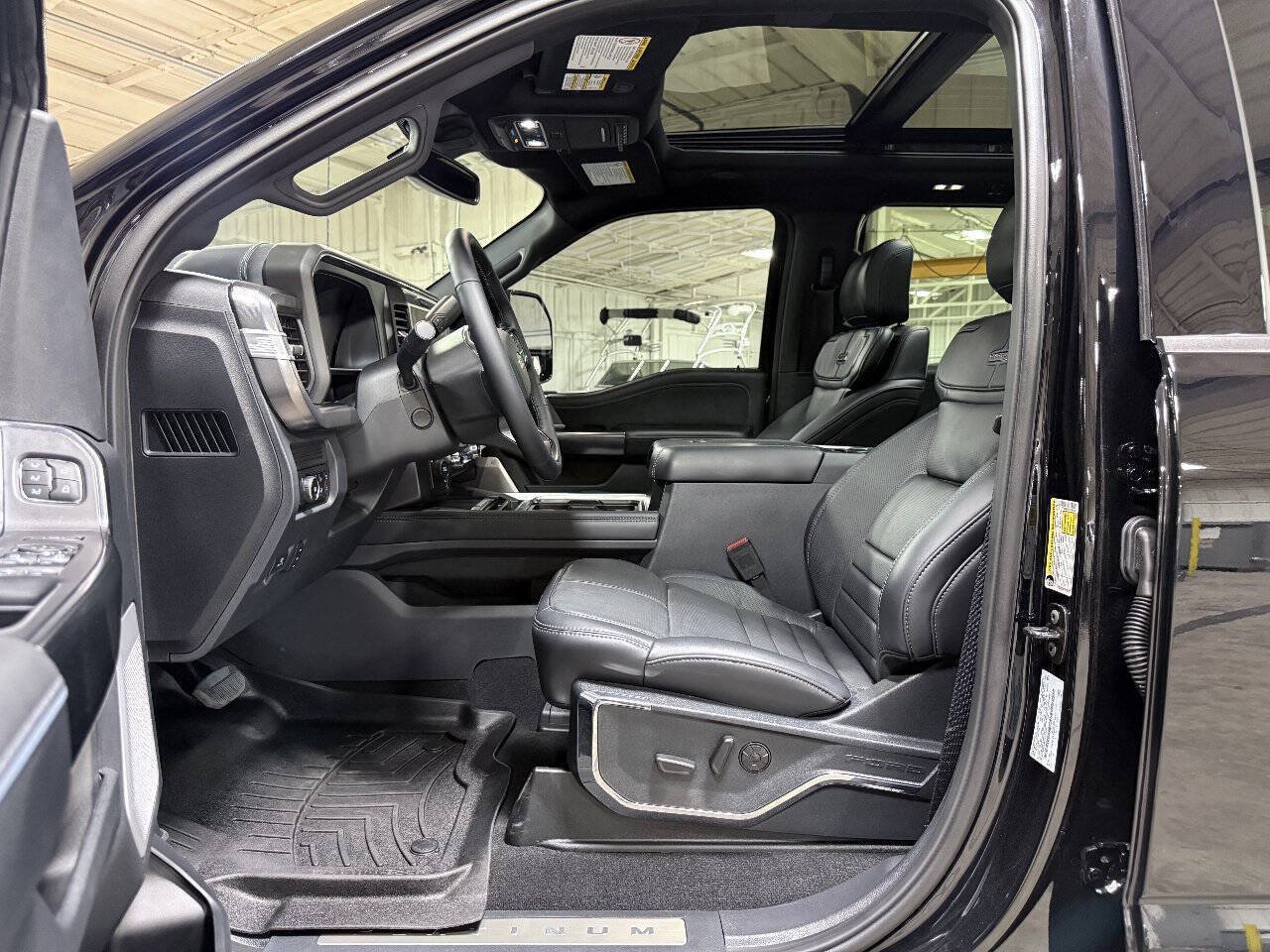 Used 2026 Ford F450 Platinum w/ FX4 Off-Road Package AWD/4WD image 53