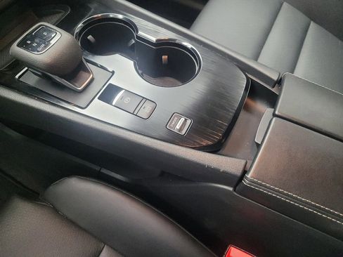 Used 2021 Nissan Rogue SV w/ Premium Package image 26