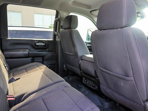 Used 2024 Chevrolet Silverado 2500 Custom w/ Custom Convenience Package AWD/4WD image 4
