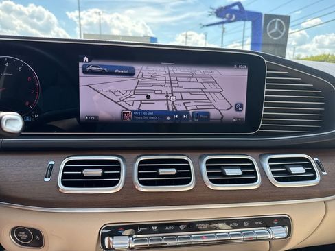 Used 2024 Mercedes-Benz GLE 450 4MATIC image 18