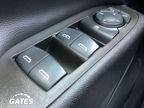 Used 2023 Chevrolet Equinox LT AWD/4WD image 21