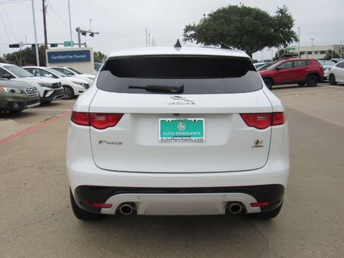 Used 2020 Jaguar F-PACE S image 9