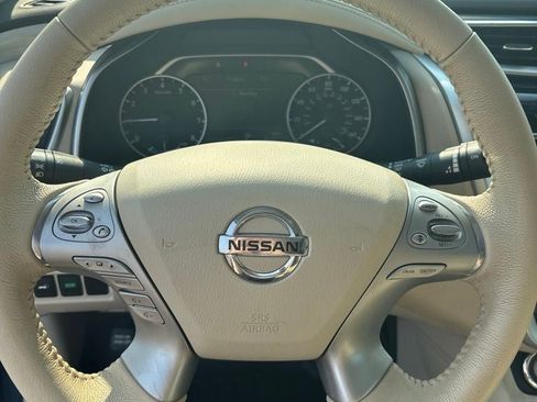 Used 2016 Nissan Murano Platinum w/ Platinum Technology Package FWD image 15