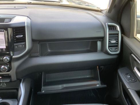 Used 2022 RAM 1500 Big Horn AWD/4WD image 61