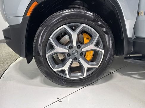 Used 2023 Rivian R1S Adventure AWD/4WD image 9