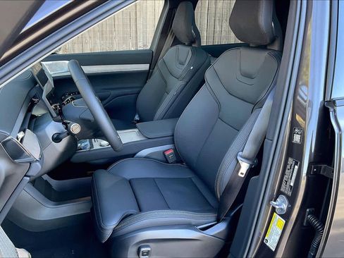 New 2025 Volvo EX90 Ultra w/ Protection Package Premier image 11