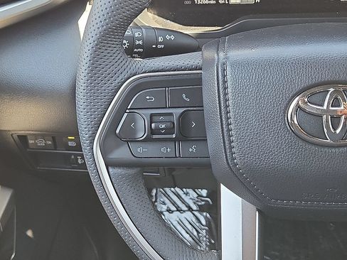 Used 2026 Toyota Sequoia SR5 AWD/4WD image 20