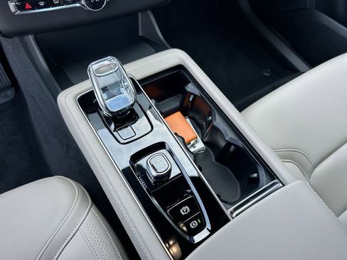 New 2026 Volvo XC90 B6 Plus image 22