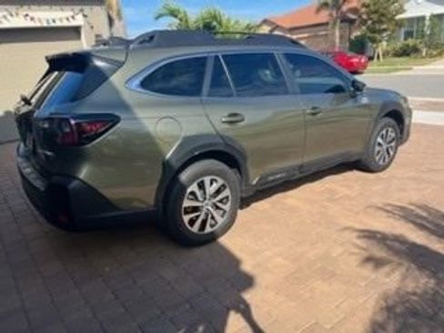 Used 2023 Subaru Outback Premium AWD/4WD image 9