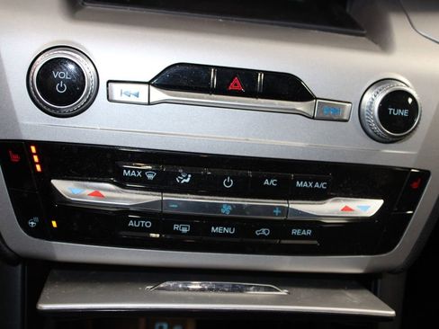 Used 2023 Ford Explorer XLT w/ Equipment Group 202A image 33