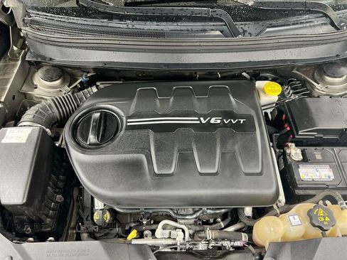 Used 2019 Jeep Cherokee Limited AWD/4WD image 24