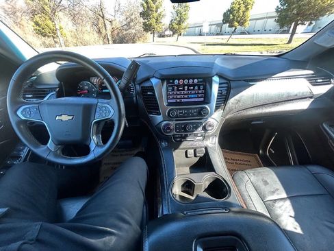 Used 2017 Chevrolet Suburban LT image 19