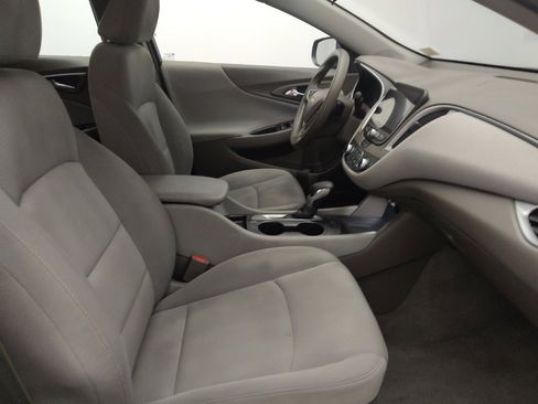 Used 2022 Chevrolet Malibu LS image 21