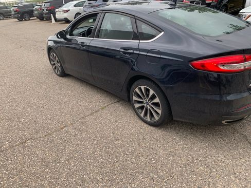 Used 2020 Ford Fusion SE AWD/4WD image 5