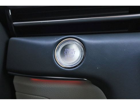 Used 2025 Genesis GV80 2.5T Prestige image 28