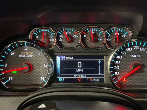 Used 2019 Chevrolet Tahoe LT w/ Off-Road Package image 12