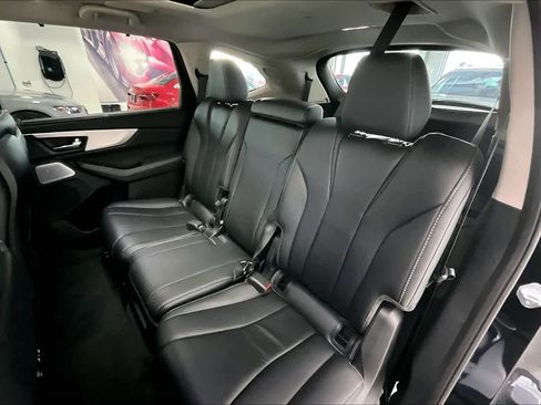 Used 2025 Acura MDX SH-AWD w/ Technology Package image 26