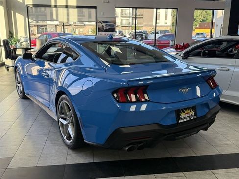 Used 2024 Ford Mustang Premium RWD image 4
