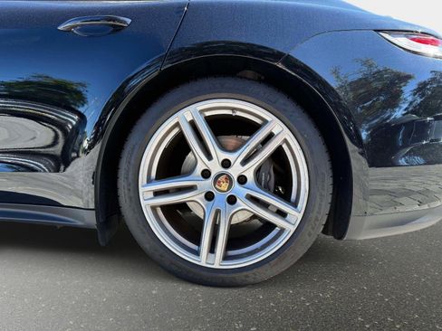 Used 2022 Porsche Panamera 4 AWD/4WD image 16