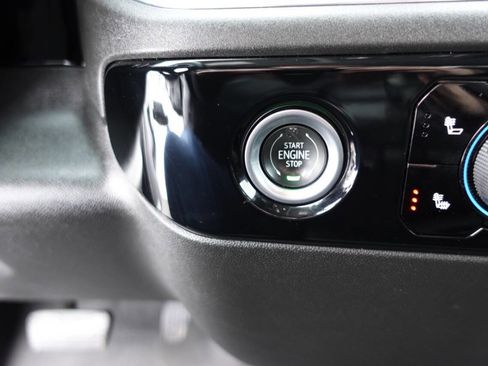 Used 2023 Chevrolet Silverado 1500 LT image 44