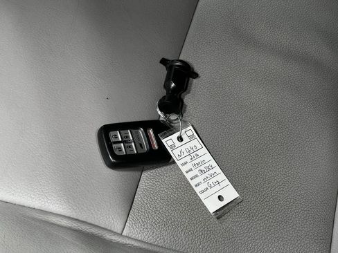 Used 2016 Honda Odyssey Touring image 39