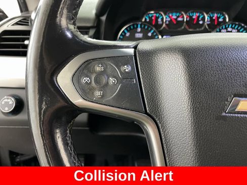 Used 2016 Chevrolet Suburban LT RWD image 28