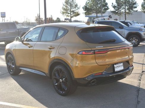 Used 2024 Dodge Hornet R/T Plus w/ Track Pack image 9