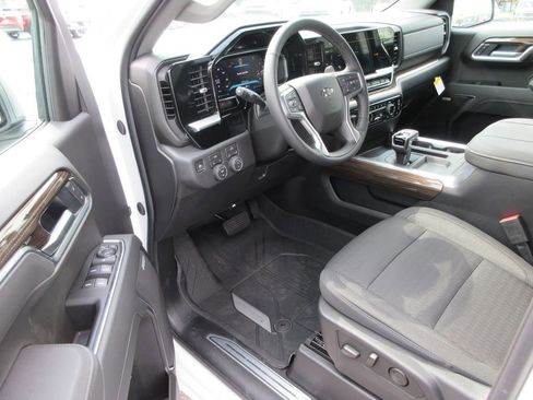 New 2026 Chevrolet Silverado 1500 RST w/ Convenience Package II AWD/4WD image 13