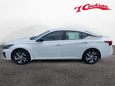 Used 2024 Nissan Altima 2.5 S FWD image 4