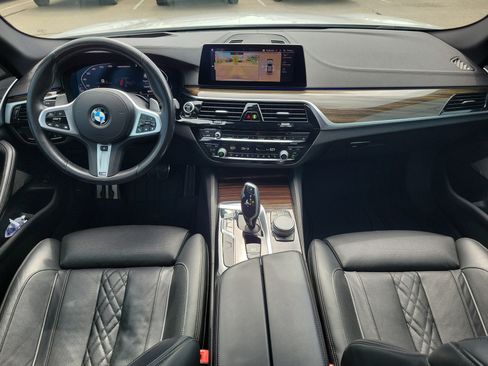 Used 2020 BMW M550i xDrive w/ Executive Package AWD/4WD image 8