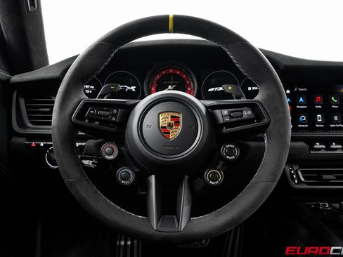 Used 2025 Porsche 911 GT3 RS image 32