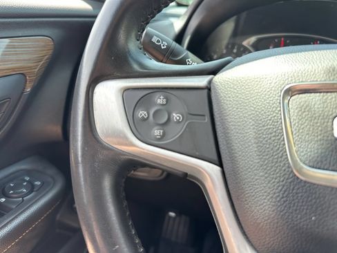 Used 2019 GMC Terrain SLE w/ Driver Convenience Package AWD/4WD image 15