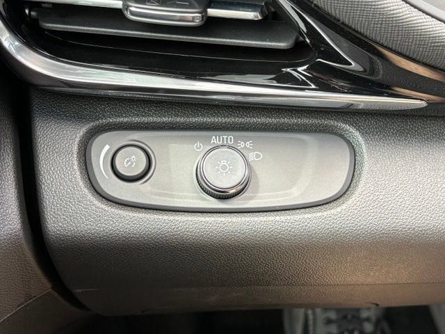New 2026 Buick Envista Sport Touring w/ Convenience I Package FWD image 18