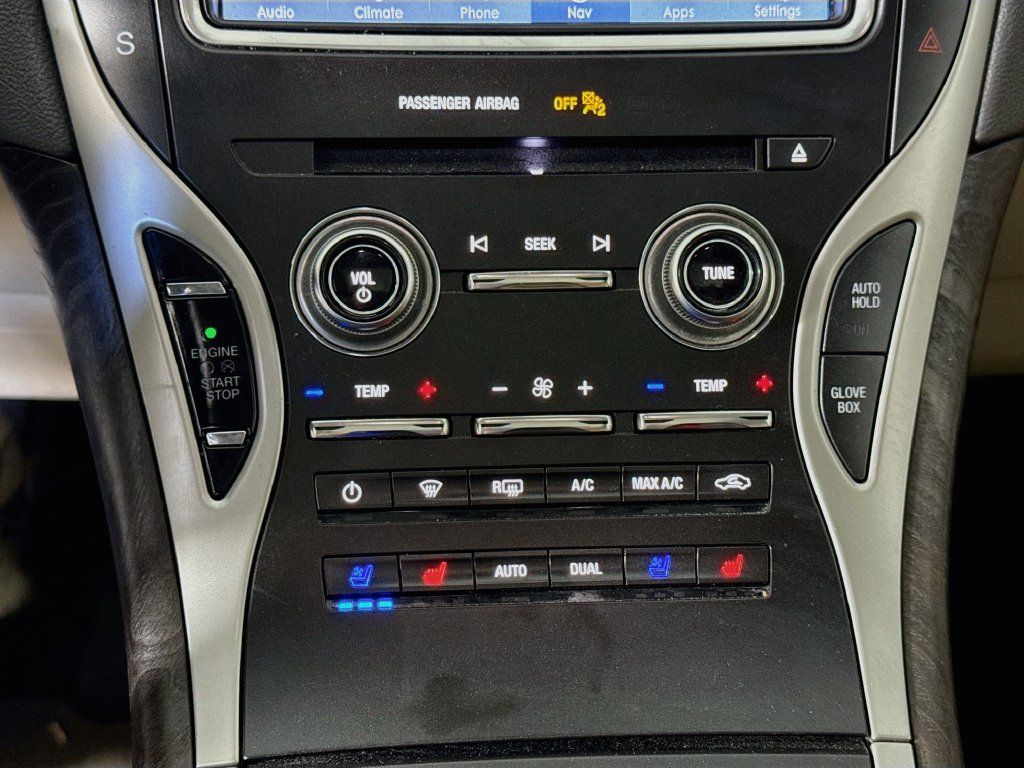 Used 2019 Lincoln Nautilus Reserve FWD image 16